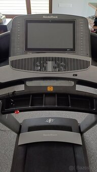 Běžecký pás NordicTrack Commercial 2450 - 2