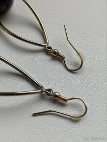 Zlaté náušnice Bižuterie hnědé kuličky - 2