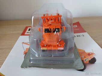 PRAGA V3S AV-3 Kultovní náklaďáky - 2