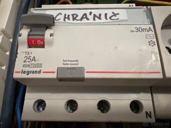 Proudový chránič 25A typu AC 30mA 4-pólový - 2