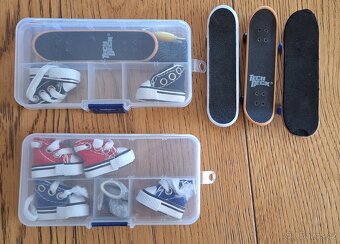 Tech deck fingerboardy plus doplňky - 2
