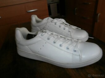 TENISKY vel 41 / 7 / . - 2