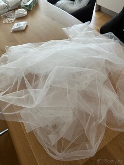 Svatební bílý šifon 8 metrů - 2