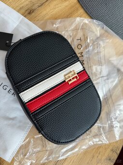 Kabelka Tommy Hilfiger černá - 2