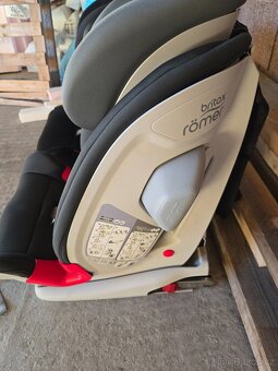 Britax Romer Advansafix III SICT - 2