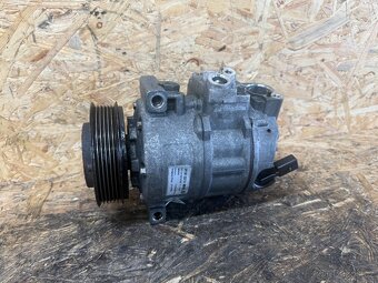 KLIMAKOMRPESOR 8FK351322-741 - 2