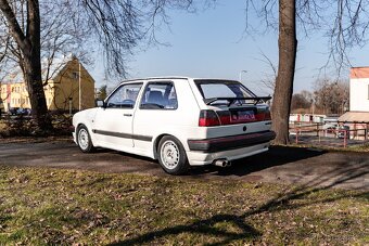 Volkswagen Golf Mk2 - 2