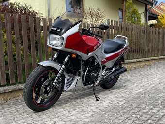 Honda vf 1000 f - 2