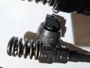 Vstřiky vstřikovače 07Z130073F AXD AXE - 2