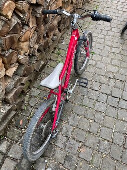 Prodám dětské kolo 20" Specialized - 2