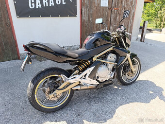 Kawasaki ER6 N - 2