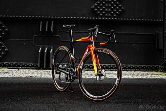 Dedacciai Scuro 25, Shimano Ultegra Di2 2x12, Vision Metron - 2
