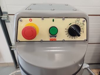 Univerzální kuchyňský robot SPAR SP-60 - 2