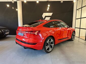 AUDI E-TRON 55 300KW SPORTBACK S-LINE R22 NOČNÍ VIDĚNÍ TAŽNÉ - 2