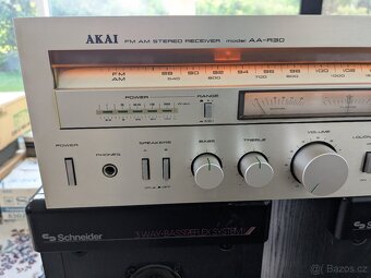 Akai AA-R30 - 2