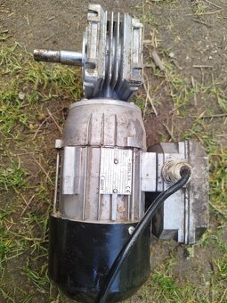 Motor k pohonu kotle Buderus bez převodovky - 2