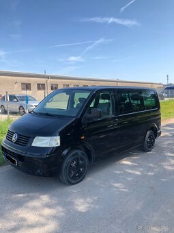 VW Multivan T5 2.5Tdi 96Kw Rok výroby 2008 - 2