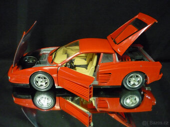 Ferrari Testarossa 1984 červené Bburago 1/18 - 2