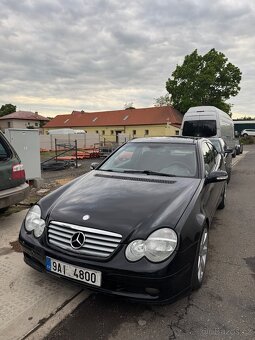 Mercedes Benz w203 230 kompressor sportcoupe - 2