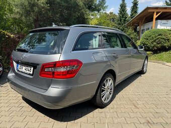Mercedes-Benz E 250 CGI, benzín 150 kW, 7místná verze - 2