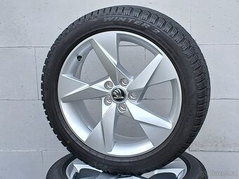 Zánovní zimní orig alu Škoda Scala Pirelli 205/50/17 8,5mm - 2