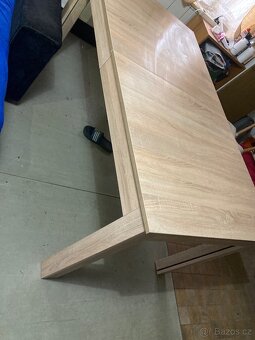 Velký rozkládací stůl - 2