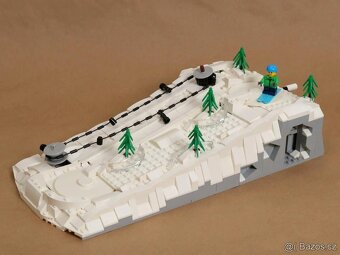 Lego - Funkčný LEGO lyžařský svah s automatickým vlekem - 2