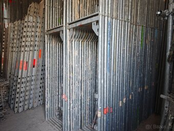 Prodám lešení Layher blitz 73, pole 2,57m (Alfix) - 2