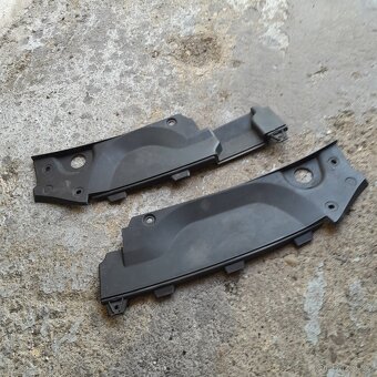 Škoda Superb II, horní kryty masky 3T0 807 081/082 - 2