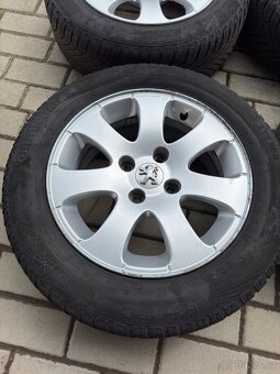 Kola Peugeot 4x 108 - 2