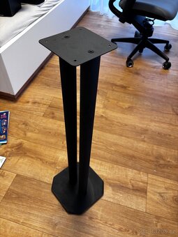 Stojan reproduktoru - 2