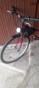 Červené kolo Cada - 2