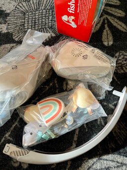 Fisher-price nad postýlku - 2