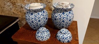 Dvě čínské vázy - 2