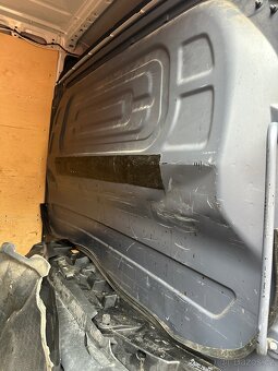 Mercedes Sprinter 907 přehrádka - 2