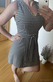 Kostkované tmavě modré bílé šaty Gant vel. 40 - 2