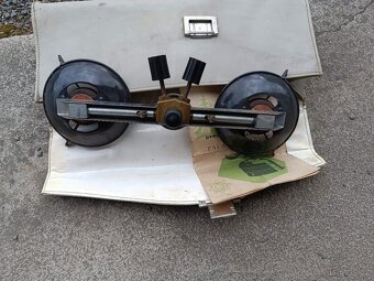 Dvouplotýnkový plynový vařič propan butan - 2