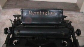 Psací stroj Remington - 2