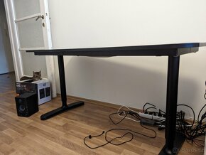 Stůl Bekant 140x60 IKEA - 2