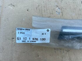 BMW e30 pravá přední lišta blatníku NOVÁ 1876130 - 2