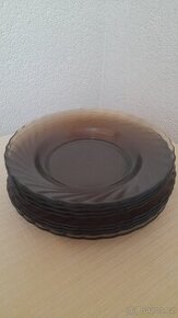 Sada talířů z kouřového skla + misky a hrnek zdarma - 2