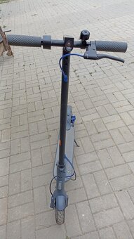 Elektrokoloběžka Mi electric scooter 3 - 2