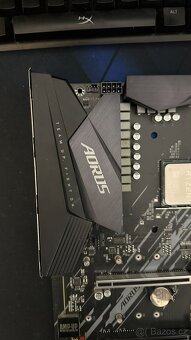 GIGABYTE B550 AORUS ELITE V2 + R5 5600X (6C/12T) - 2