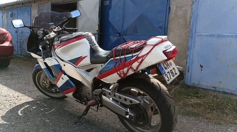 Yamaha FZR 1000 - 2
