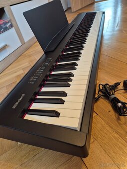 Roland FP-30 - 2