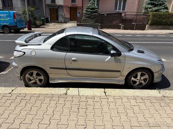 Prodám Peugeot 206 CC Kabriolet benzín 1,6.80Kw - 2