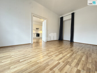 Pronájem bytu 3KK, 87m2, Praha 8 , Palmovka - 2