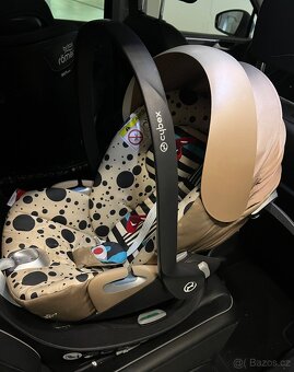Autosedačka cybex cloud + báze Kurková - 2