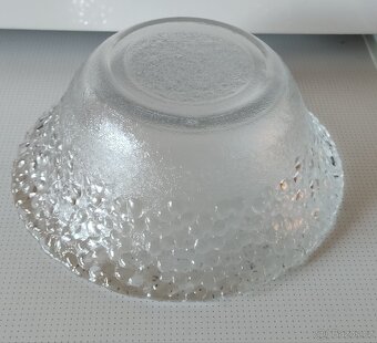 Mísa lisované sklo / květinky. - 2