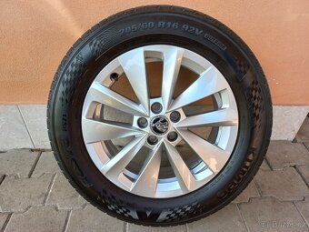 Originál ALU kola Škoda 16" + letní pneu Kumho 205/60 R16 - 2